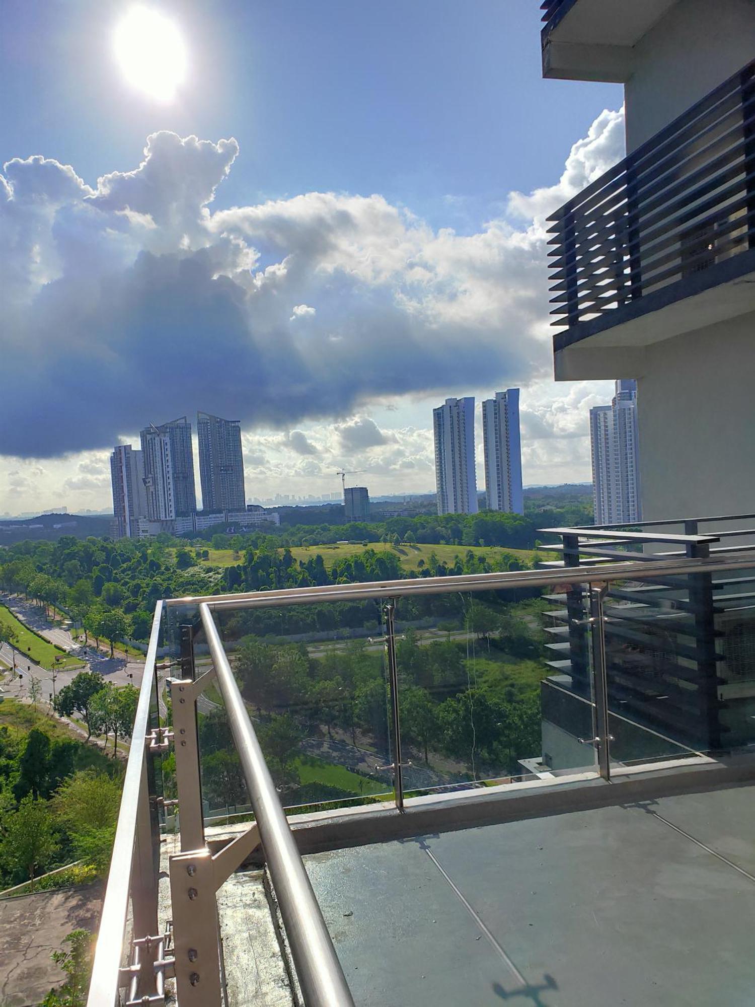 D Bunga مسلم Homestay Pool View Legoland Nusajaya Нусаджайя Экстерьер фото