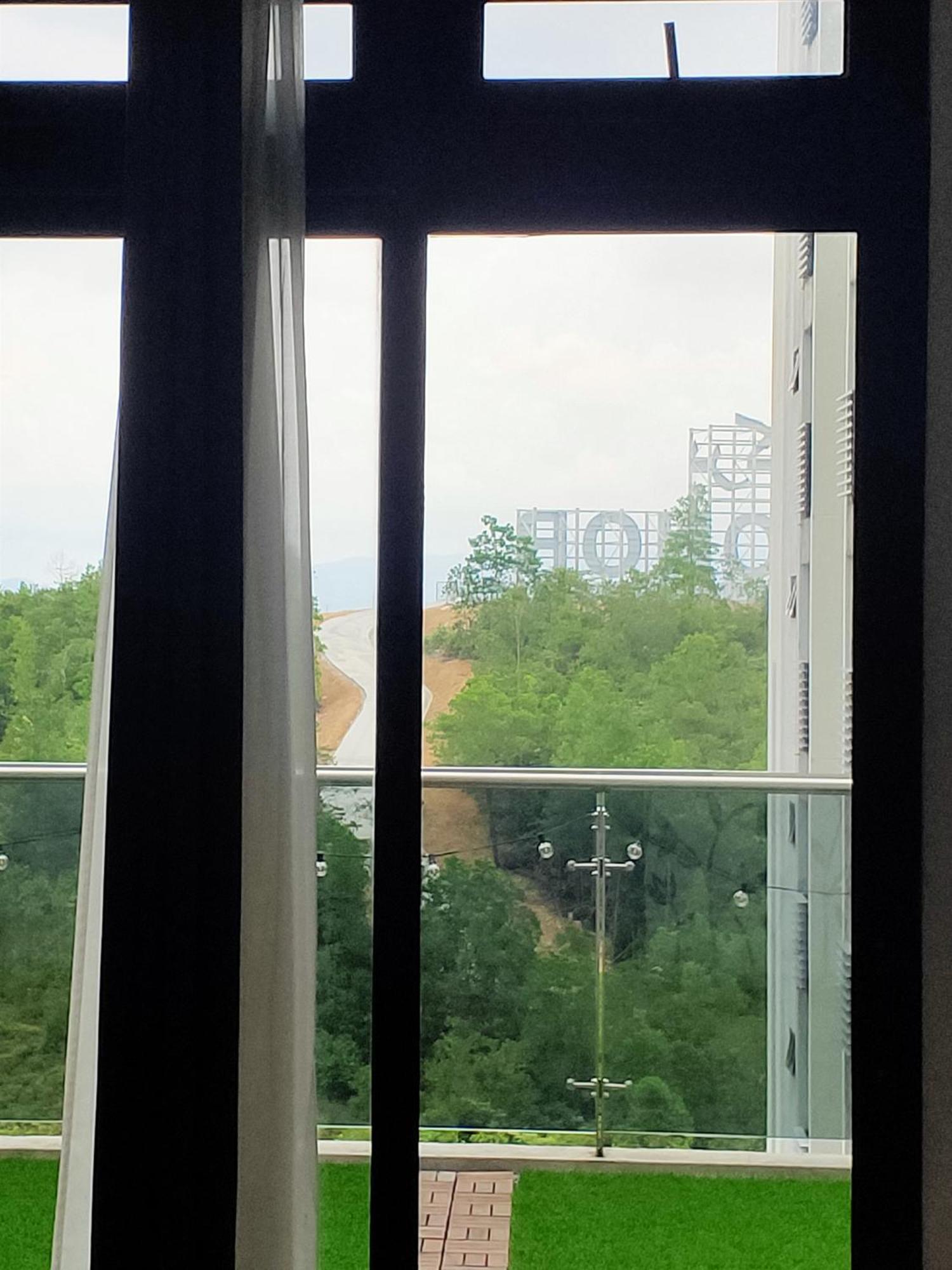 D Bunga مسلم Homestay Pool View Legoland Nusajaya Нусаджайя Экстерьер фото
